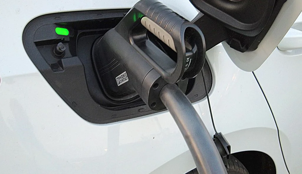 Tesla wall connector charge Non Tesla cars